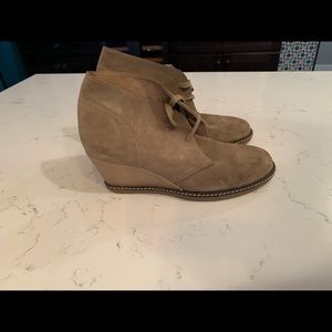 Jcrew sues booties